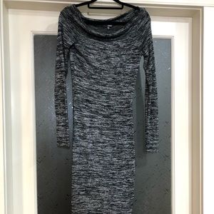Wilfred free black and white dress size XS excellent condition